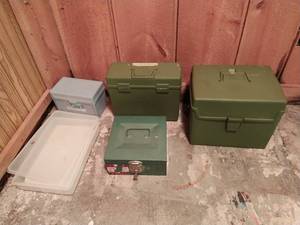 lot 229 image: Storage Containers