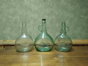 lot 316 image: Wine Bottles