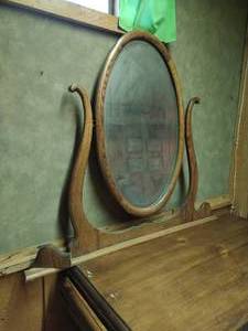 lot 317 image: Vanity Mirror