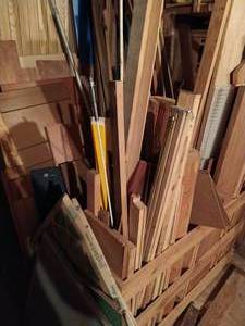 lot 327 image: Scrap Lumber