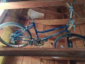 lot 426 image: Vintage Bicycle