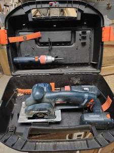 lot 437 image: Black & Decker Hand Tool Set with Case