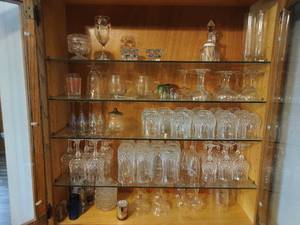 lot 77 image: Collection of Glassware