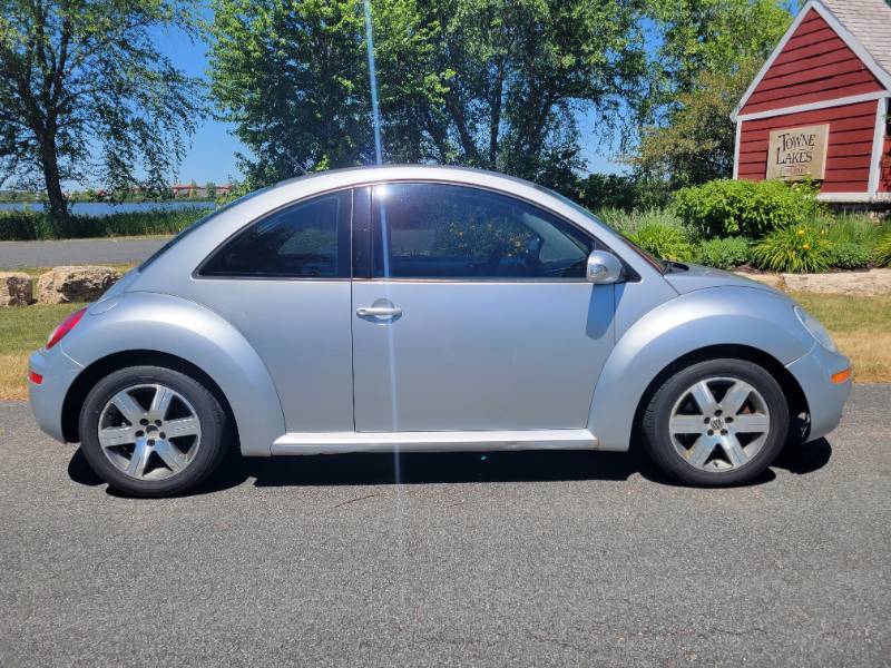 NO RESERVE 2006 Volkswagon Beetle VIDEO
