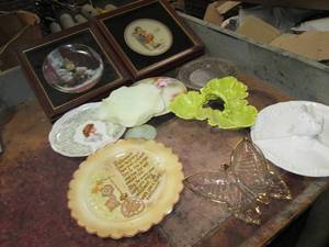 Vintage Hummel framed wall plates A...