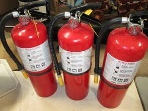 Lot of 3 fire extinguishers...