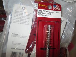 Box of bore brushes for cleaning .3...