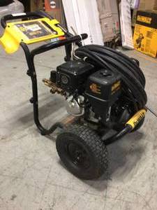 lot 24 image: 4000 PSI at 3.5 GPM Gas Pressure Washer Powered by Honda (not checked) review pictures