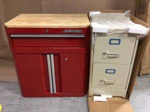 lot 35 image: Mix Lot of Cabinets (Has Dents) review pictures