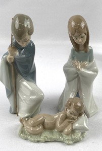 Eleven Piece Lladro Childrens Nativity and Three Lladro Angels #5723, #5727, #5728