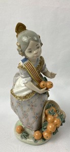 Porcelain Lladro Figurine #1422 Miss Valencia - A Young Girl with Basket of Oranges