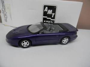 ERTL AMT 1997 PONTIAC FIREBIRD TRANS AN CONVERTIBLE 125 SCALE PLASTIC DEALER MODEL CAR - BRIGHT PURPLE METALLIC - IN BOX - SEE PICTURES