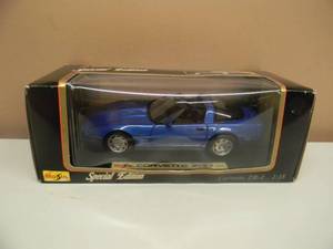 MAISTO SPECIAL EDITION 118 SCALE DIE-CAST 1992 CORVETTE ZR-1 - NICE - IN BOX - SEE PICTURES