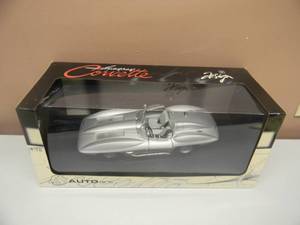 AUTO ART 118 SCALE DIE-CAST 1959 CORVETTE STINGRAY - AWESOME, GREAT PIECE - NICE - IN BOX - SEE PICTURES