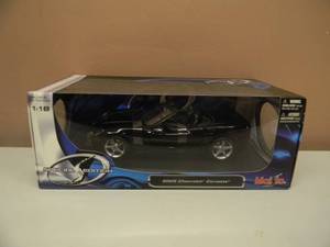 MAISTO SPECIAL EDITION 118 SCALE DIE-CAST 2005 CORVETTE - GREAT PIECE - NICE - IN BOX - SEE PICTURES