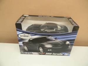 TESTORS METAL MODEL KIT 2005 CORVETTE C6 124 SCALE - NEW IN BOX - SEE PICTURES