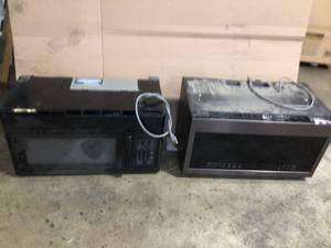 Lot of 2 Microwaves (customer returns) review all pictures