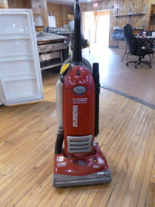 Eureka The Boss Smart Vac