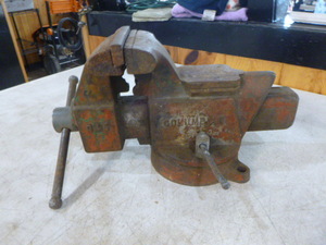 Bench Vise