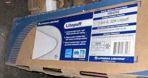 lot 18 image: Lithonia Lighting 4-Light White FLurorescent Ceiling Light. See Pictures
