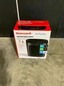 lot 36 image: Honeywell PowerPlus True HEPA 530 sq. ft. Allergen RemoverAir Purifier. See Pictures
