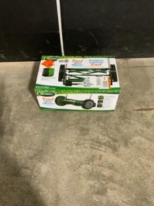 lot 40 image: Scotts 14 in. 5-Blade Manual Walk Behind Push Real Mower. See Pictures