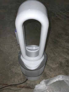 lot 42 image: Dyson Pure Hot  Cool, Air Purifier, Heater  Fan with HEPA filter, HP01.