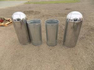 2 Metal Garbage Cans