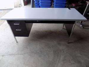 3 Drawer Desk