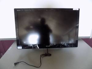 Sony TV with Wall Bracket