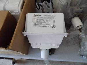 10 - Day Brite Lighting Luminair Fitting