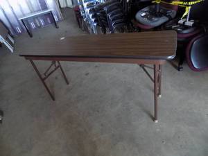2 Brown Folding Tables