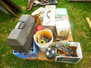 Cattle Related Tools Pallet