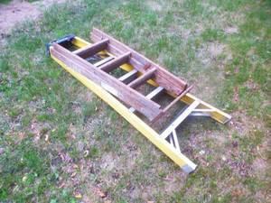 Werner Ladder Fiberglass 7 Yellow & Wood Ladder