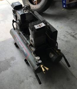 Briggs and Stratton Contractor Air Compressor