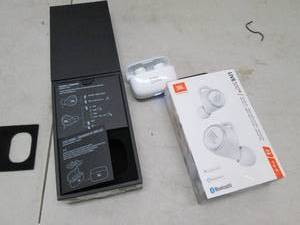 JBL live 300 bluetooth ear buds pow...