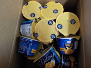 lot 208 image: 15 Kraft Macaroni and Cheese best ...