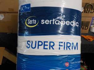 lot 224 image: Serta King Size Super Firm Pillow...