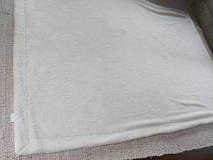lot 188 image: Soft Throw - twin size...