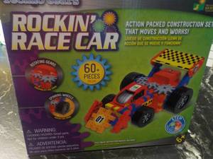 lot 194 image: Techno Gears Rockin Race Car Set...