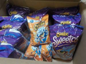 lot 264 image: 8 - 7oz Bags Cheetos Sweetos Cinnam...