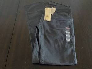 lot 250 image: Levis 511 Slim Size 32 x 34 Grey...