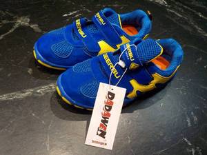 lot 309 image: Dadawer Shoes...