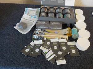 lot 341 image: InVitamin and BeMindful Sample Pack...