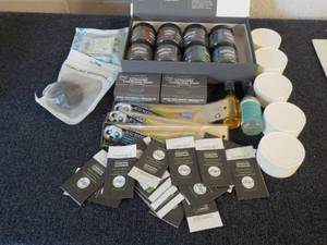 lot 342 image: InVitamin and BeMindful Sample Pack...