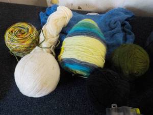 lot 355 image: Yarn...