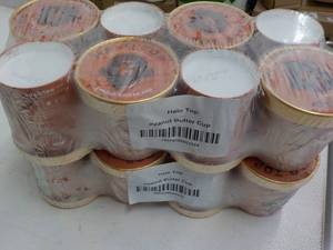 lot 387 image: 16 Tubs Halo Top Peanut Butter Cup ...