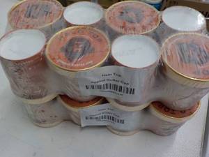 lot 388 image: 16 Tubs Halo Top Peanut Butter Cup ...