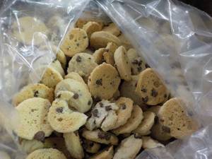 lot 407 image: 15 lb. Box Small Chocolate Chip Coo...