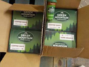 lot 415 image: 4 Boxes - 6 each Mocha Green Mounta...